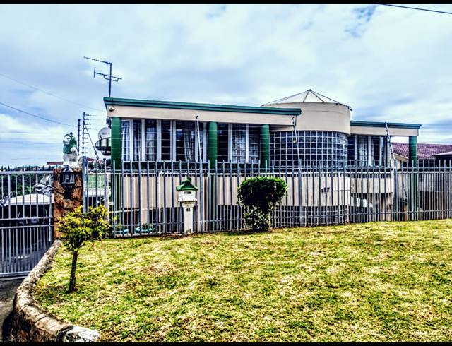 5 BEDROOM HOUSE FOR SALE IN SHALLCROSS